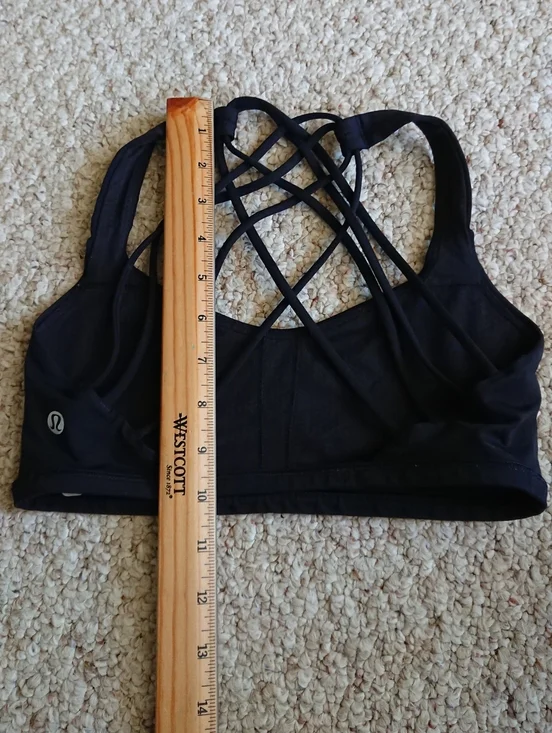 Lululemon Free To Be Wild stretch-knit sports bra size 2 - Picture 10 of 10